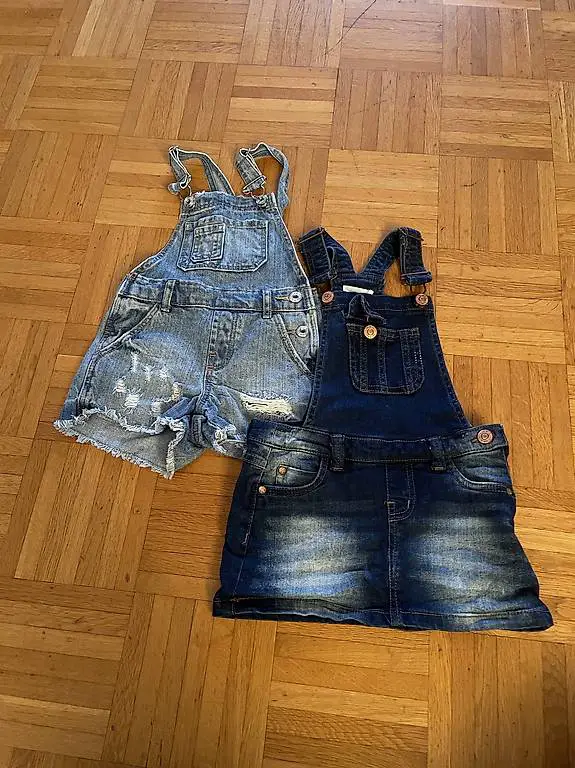 Latzhose und Latzrock, Gr. 110