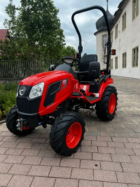 Kioti CS2220 Traktor Kleintraktor optional mit Frontlader Kubota