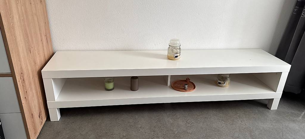 Fernsehtisch