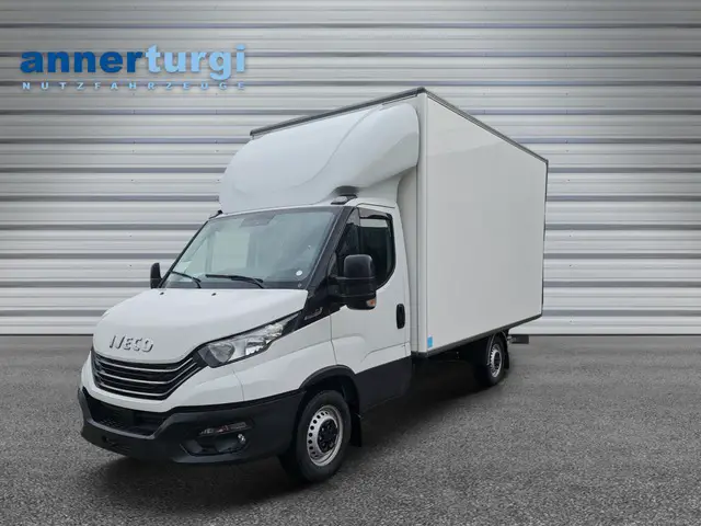 IVECO, Daily 35 S 18H A8, Kunststoffkoffer