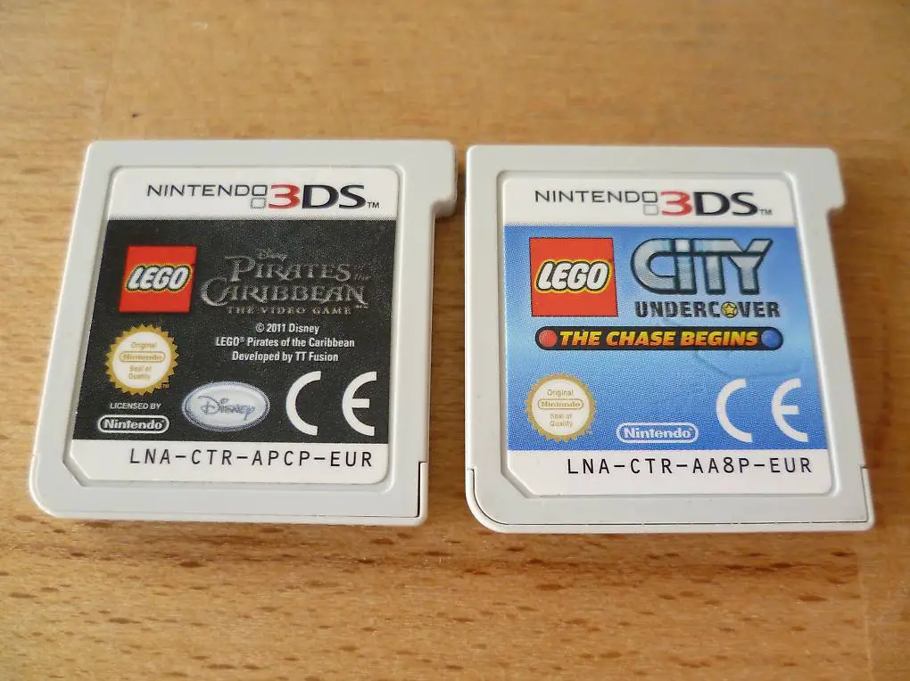 LEGO City Undercover + Pirates of the Caribbean - 3DS 2DS