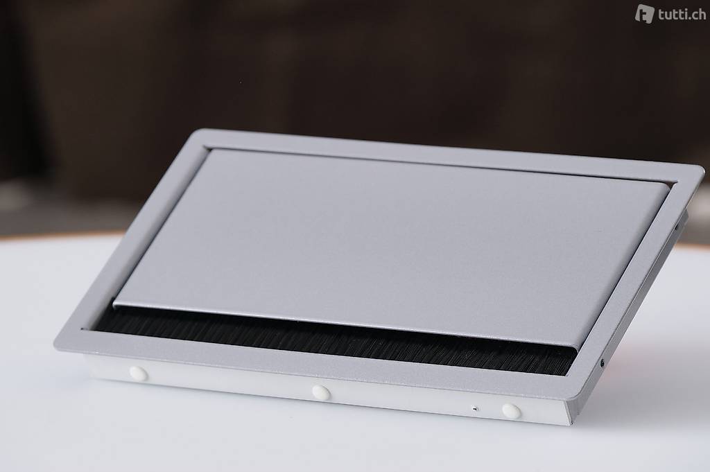 Bachmann Kabelklappe - neuwertig