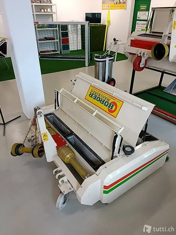  Kunstrasenreiniger Hörger