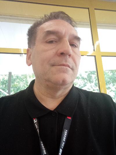 Cerco lei carina simpatica semplice x amicizia e.relazione