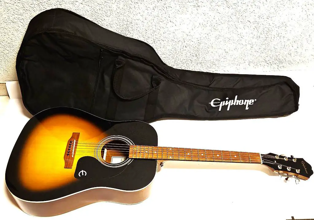 Westerngitarre (Akustikgitarre) Epophone mit Etui+Tune (NEU)