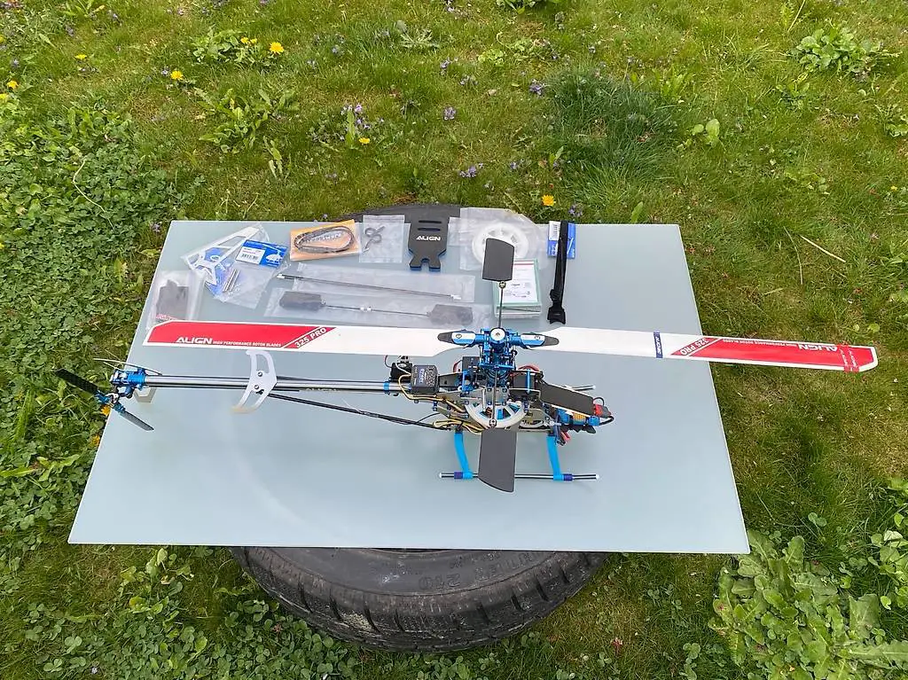 RC Hubschrauber Heli Helikopter Align T-Rex 450 Sport Futaba