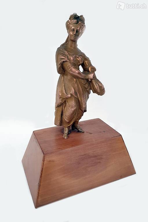 Kleine Messingfigur SOMMER | Auf Holzsockel