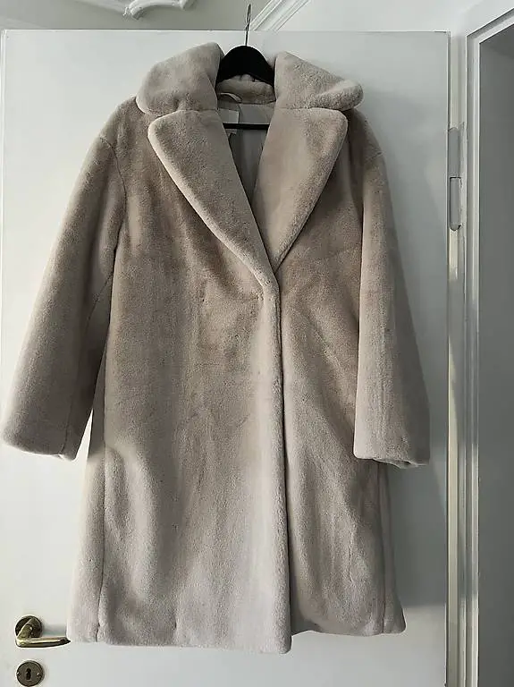 *** Flauschiger (Kunst) -Pelzmantel (NEU) ***