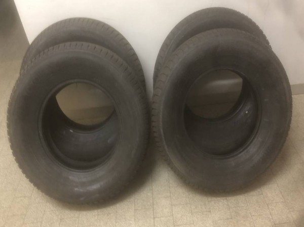  4x Yokohama Reifen - 225/70 R15 100T - Winter