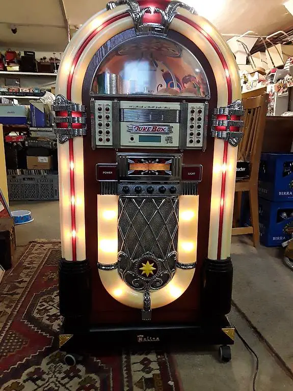 im Wurlitzer Style Radio CD Juke-Box