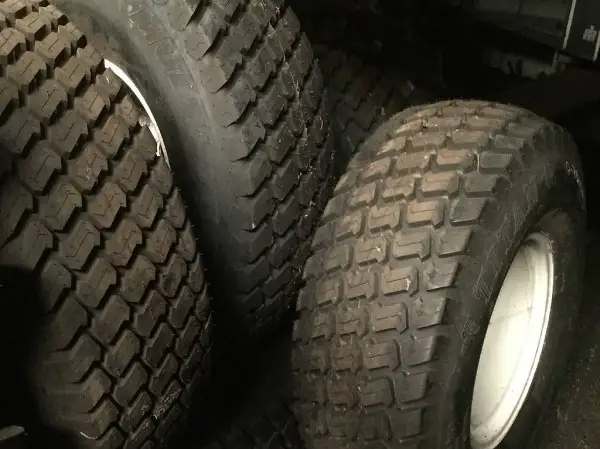  Traktor Rasen Bereifung 16 oder 20 Zoll