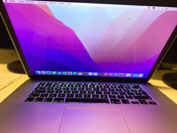 MacBookPro 15" i7 512 GB, 16 GB, AMD Radeon R9 Gute Batterie