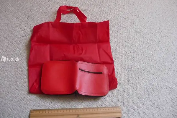 Zusammenklappbare Tasche