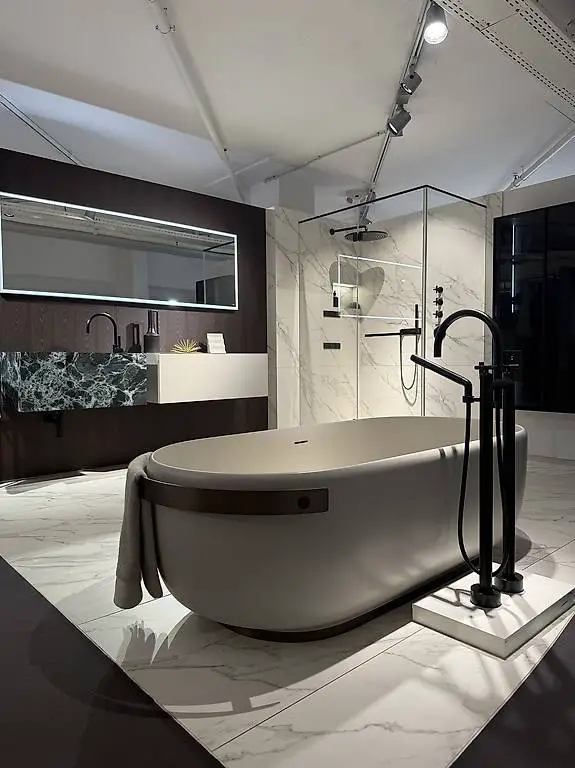 Badewanne Falper Homey (Listenpreis 13700.-)