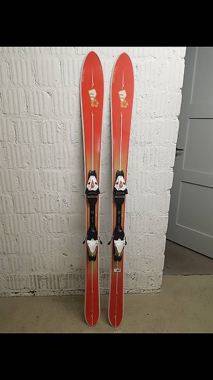 SALOMON 159cm ski Freesride