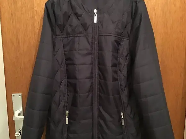 NEUER FEINSTEPP-KURZBLAZER DUNKELBLAU