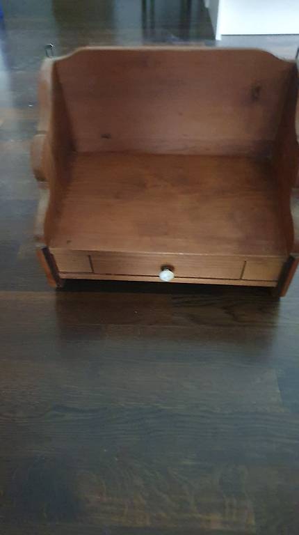 Wandregal / Telefonregal