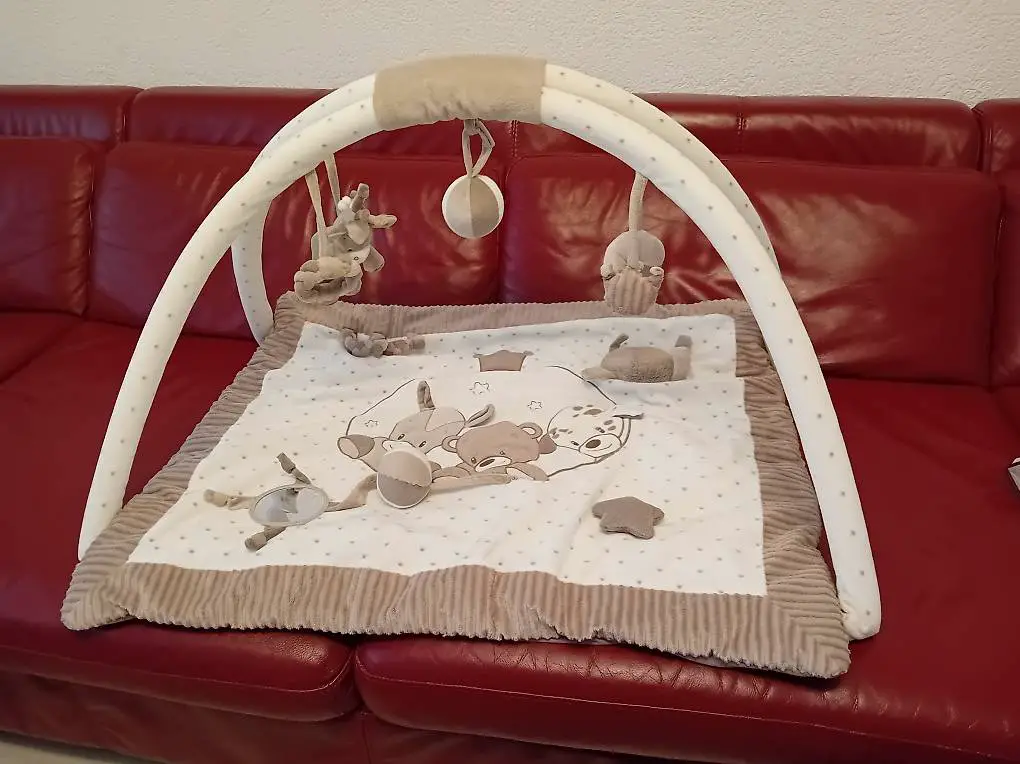 Nattou Krabbeldecke mit Spielbogen