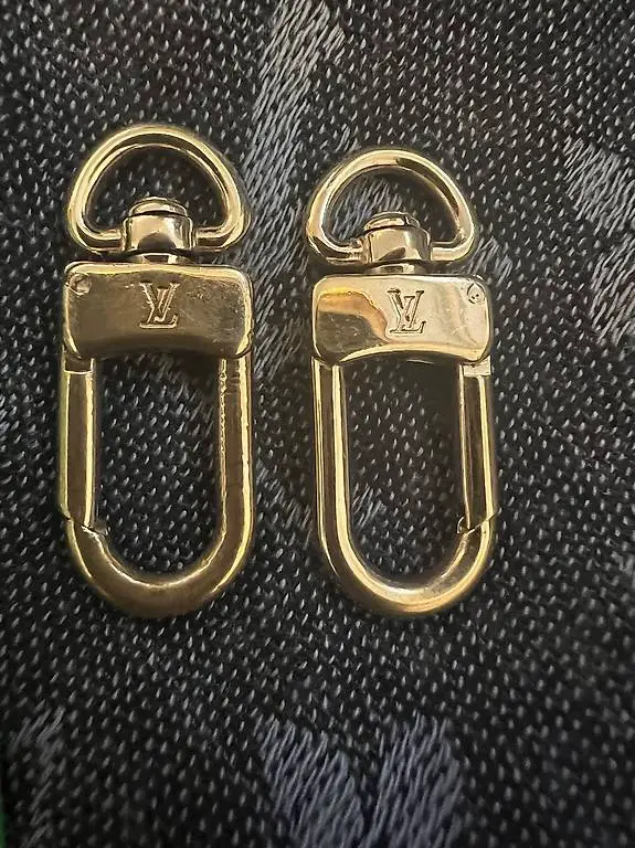 Louis Vuitton Karabiner 2 Stück Gold