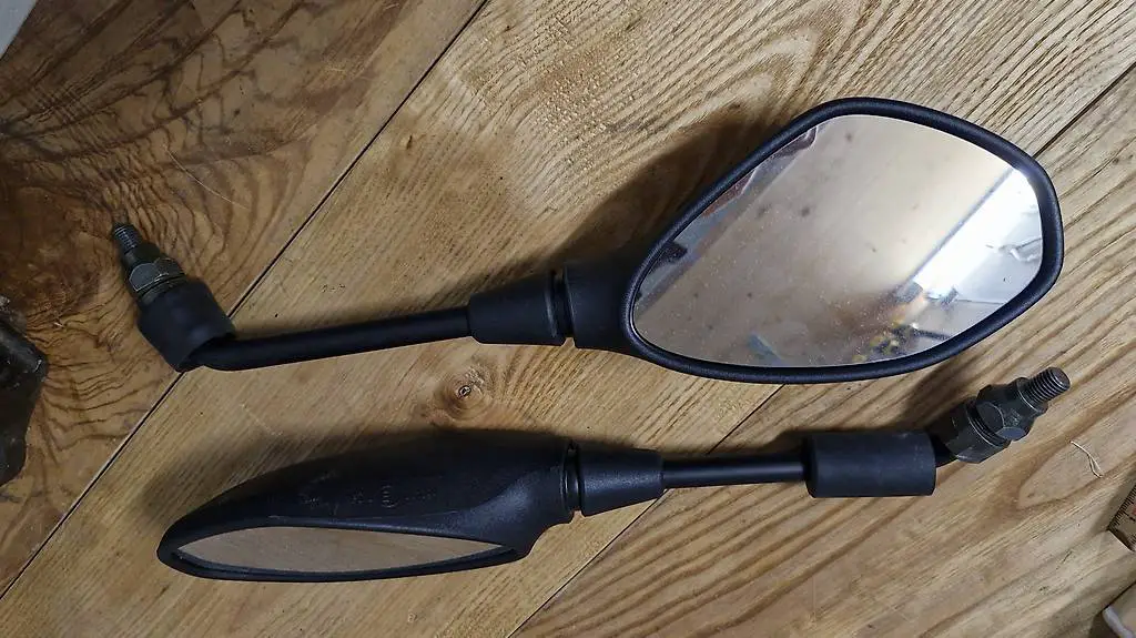 Rückspiegel Aprilia Tuono