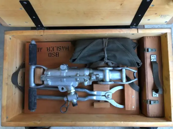 Kompressor Werkzeug Bohrhammer BH11 von Feuerwehr.