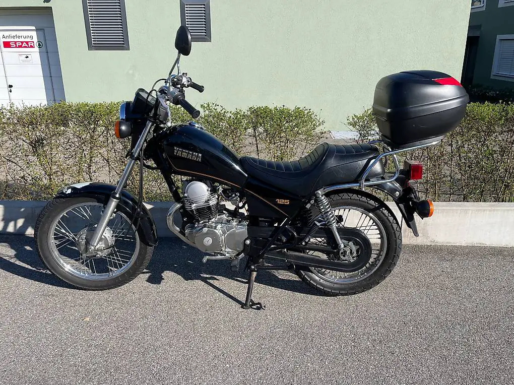 Yamaha SR 125 - fahrbar ab 16 Jahren