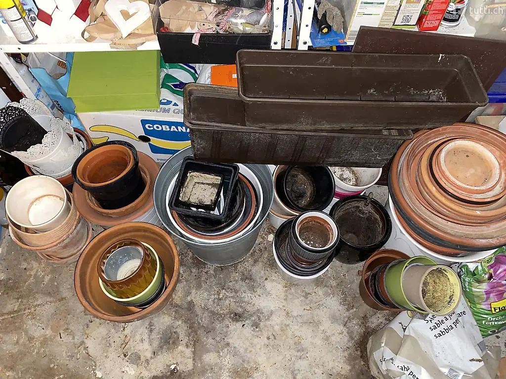 Winterharte Blumentöpfe, Töpfe und Übertöpfe in div Grössen