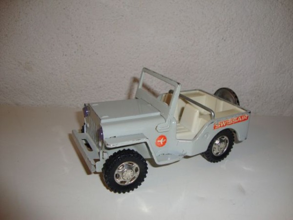 Alter Swissair Jeep