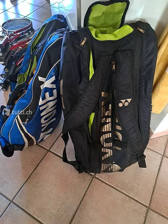 vendo 16 racchette da tennis con 3 borse abbinate e palline