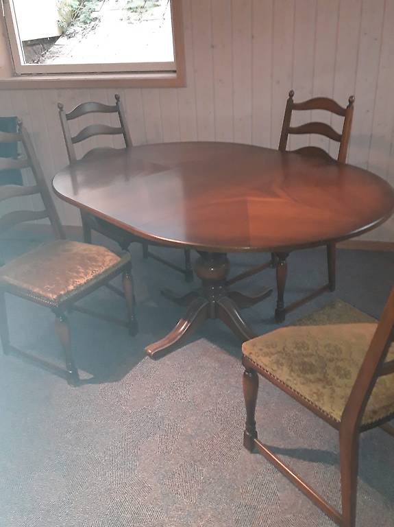 Möbel wegen Wohnungsauflösung