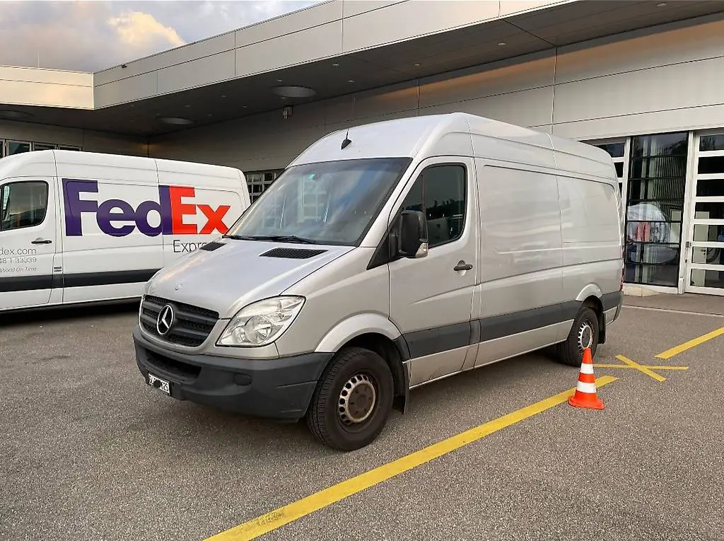 Möbel- & Transportservice Schnell und Zuverlässig