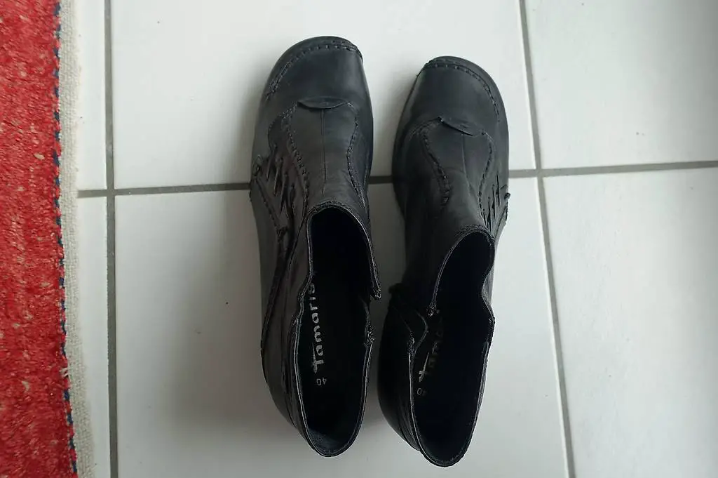 Tamaris Leder Schuhe Gr: 40, kaum gebraucht