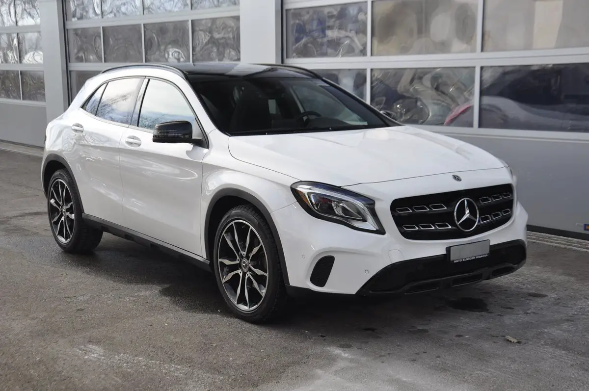 mercedes-benz gla 200 night star 7g-dct