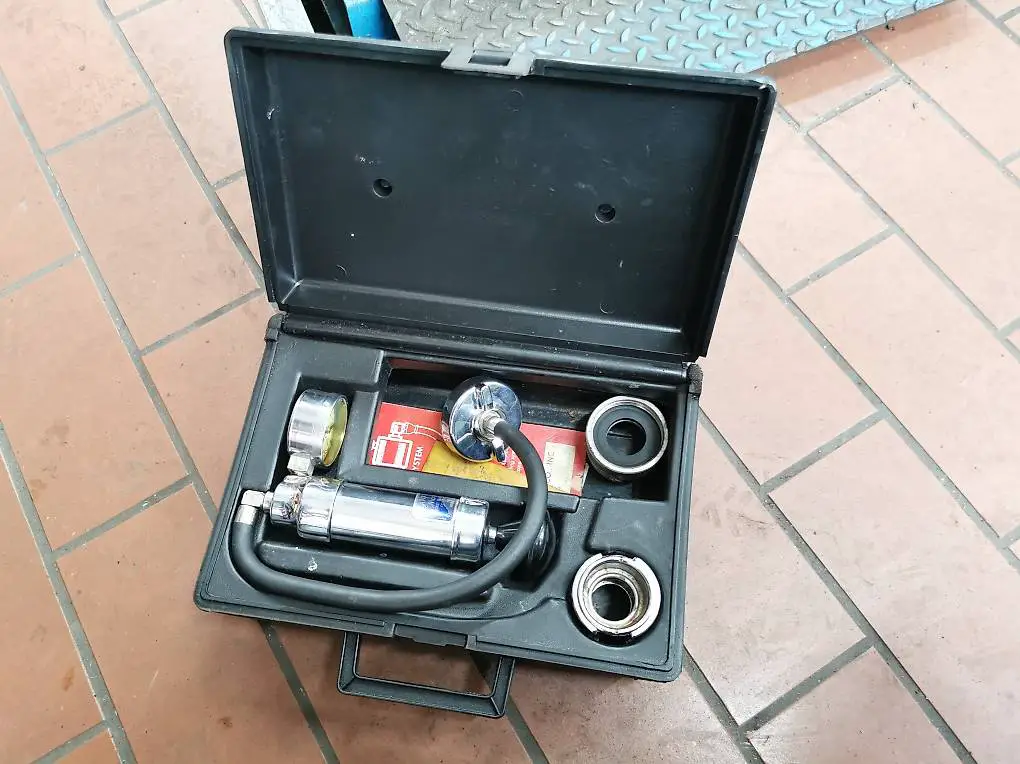 Abpresswerkzeug Kühlsystem