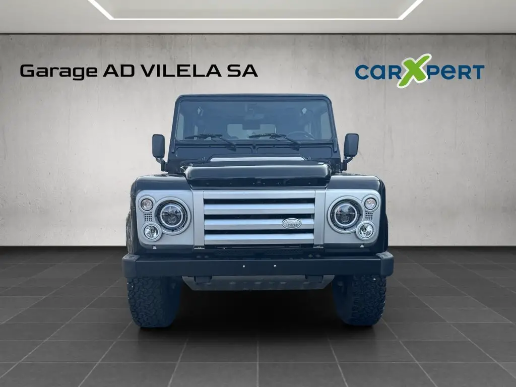 land rover defender 90 2.4 tdi st