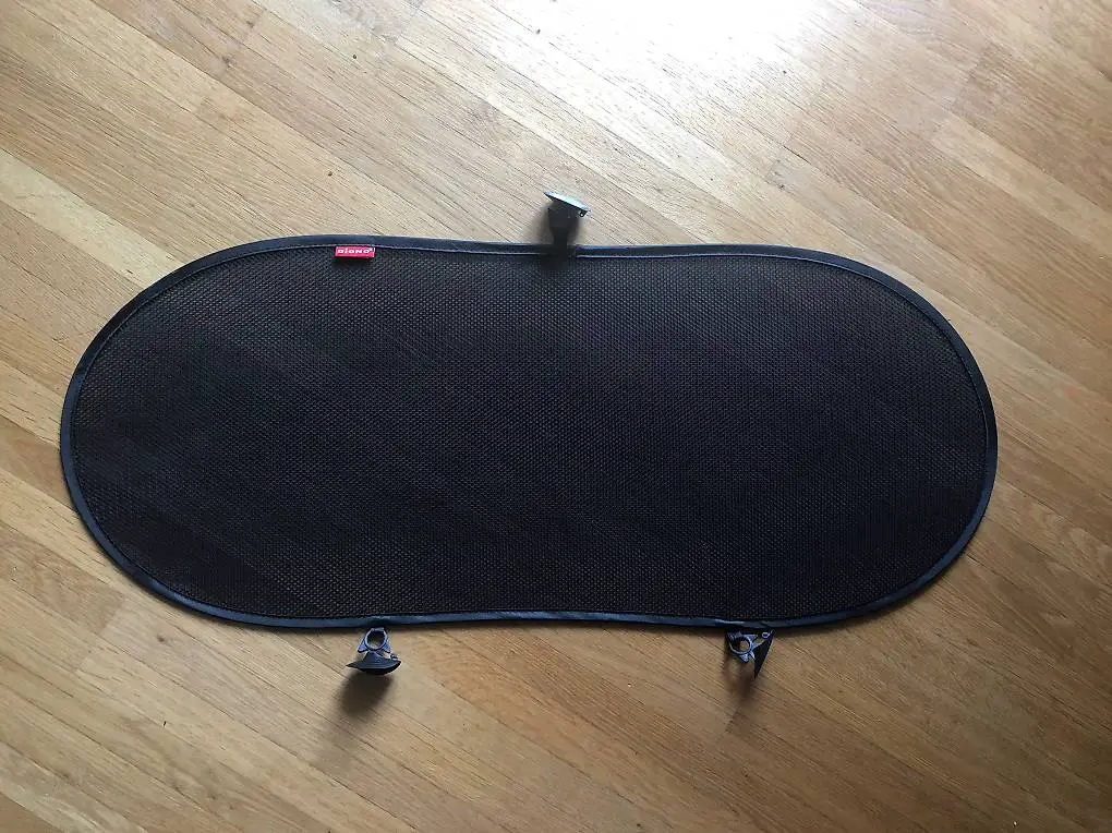 Sonnenblende UV Heckscheibe