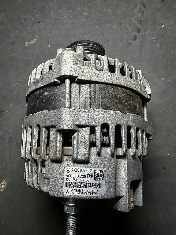 Mercedes Benz Alternator Lichtmaschine