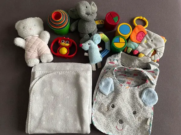 Erstlings-Babysachen