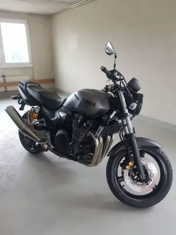 yamaha xjr 1300