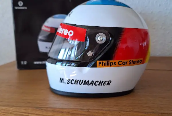 Michael Schumacher F1 Jordan Helm von 1991 1:2