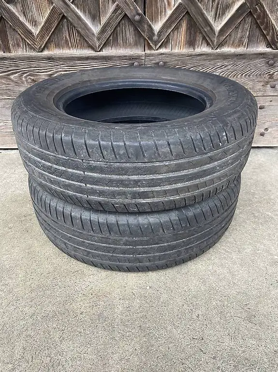 2 x 225/65/17 Vredestein Sommerreifen