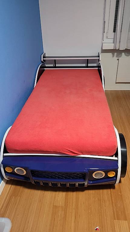 Kinderbett Rennauto dunkelblau mit Licht