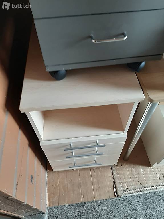  Aktenschrank, Korpusse