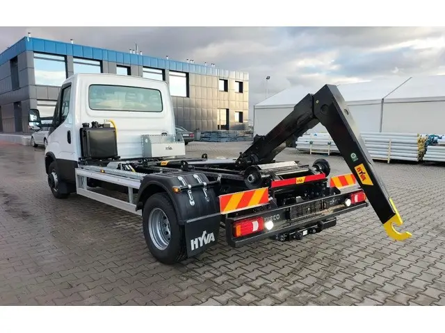 IVECO, Iveco 70C18H Abrollkipper HYVA HKS-5, Abrollkipper (Haken)
