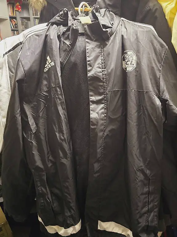 Regenjacke FC Luzern