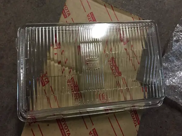 Scheinwerferglas zu Toyota Cressida, Carina