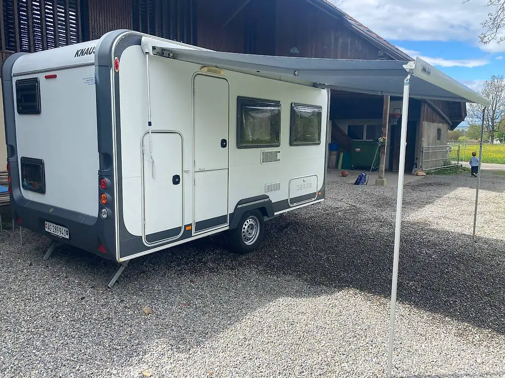 Wohnwagen Knaus Deseo 400
