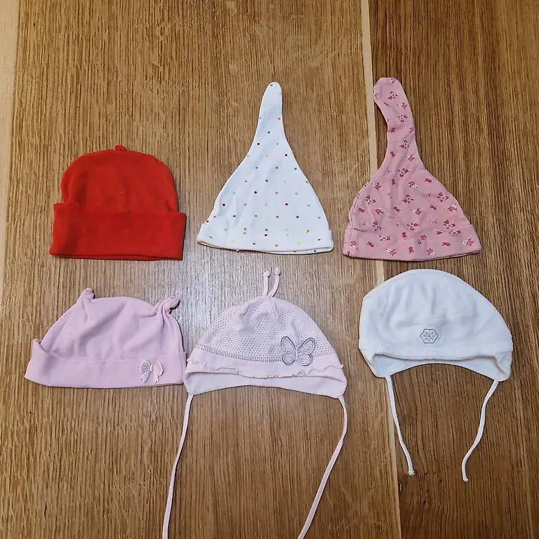 Sortierte Babymützen