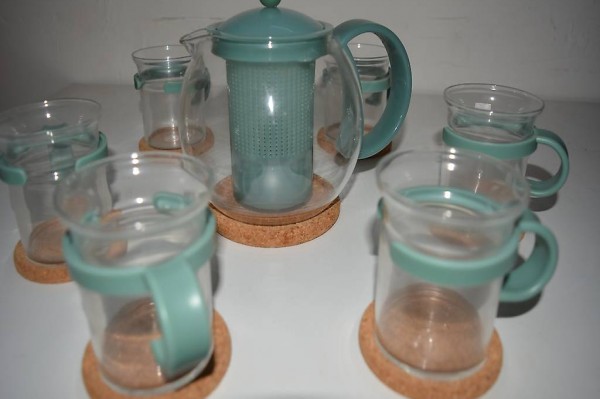 NEU Bodum Assan Teeset Teekanne Tasse