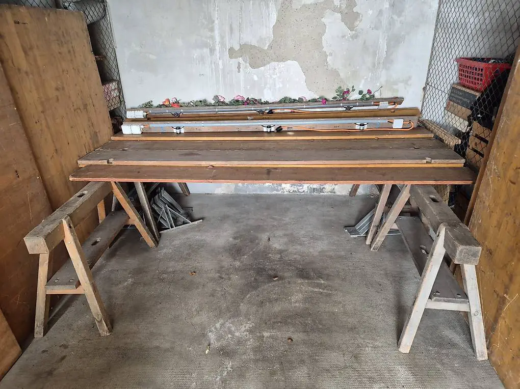 2 x Marktstände Gratis abzuholen